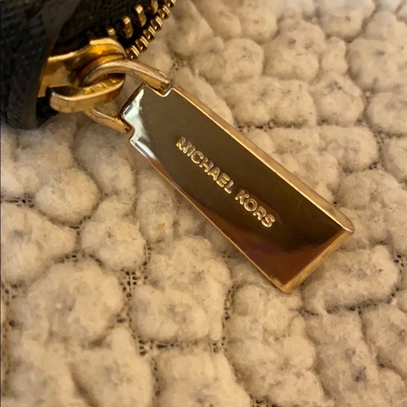 Michael Kors wallet - Picture 3 of 3